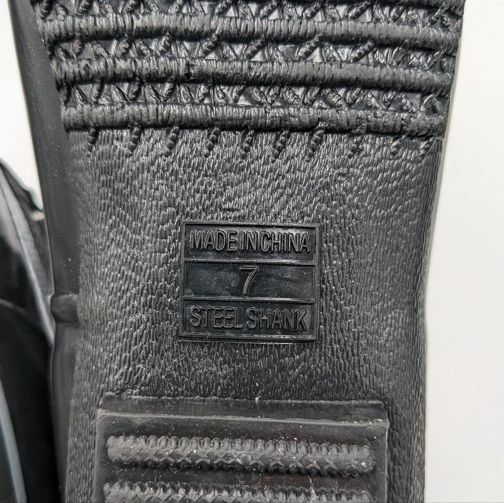 Khombu Jazzy Steel Shank Winter Boots 7 Women